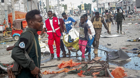 В Сомали больше 100 человек погибли, 300 пострадали при взрывах у здания Минобразования
