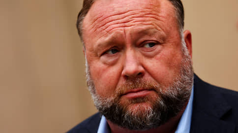 Создателя Infowars оштрафовали еще на $473 млн