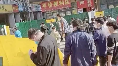 В Китае начались протесты на заводе Foxconn по производству iPhone