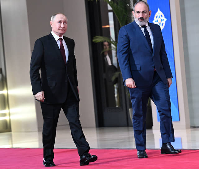 Владимир Путин (слева) и Никол Пашинян