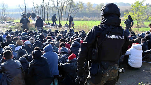 Сербская полиция задержала 800 нелегальных мигрантов на границе