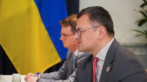 Кулеба: три посольства Украины получили письма с угрозами