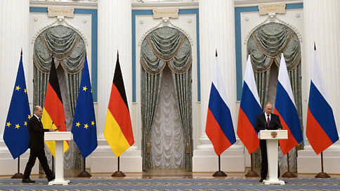 Путин и Шольц по телефону обсудили Украину