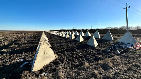 Белгородский губернатор проконтролировал строительство засечной черты на границе с Украиной