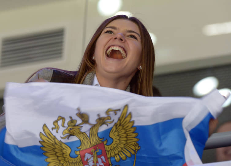Санкции против сп. Алина Кабаева 2022. Алина Кабаева фото 2022. Iowa против России ?.