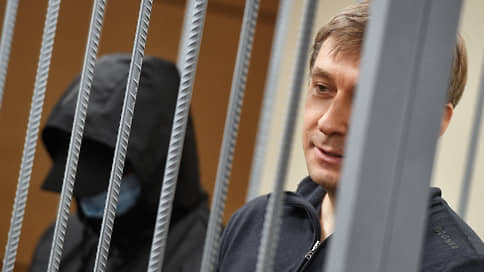 Прокуратура просит изъять имущество экс-полковника Захарченко на 50 млн рублей