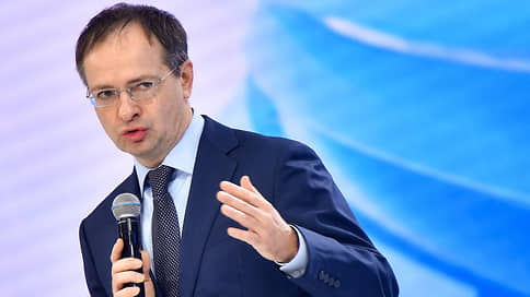 Мединский возглавит рабочую группу по созданию нового школьного учебника по истории