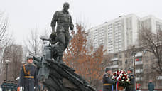 В Москве открыли памятник погибшему главе МЧС Зиничеву