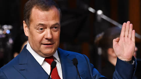 Медведев ожидает военного союза стран, которых достали американцы и свора их кастрированных псов
