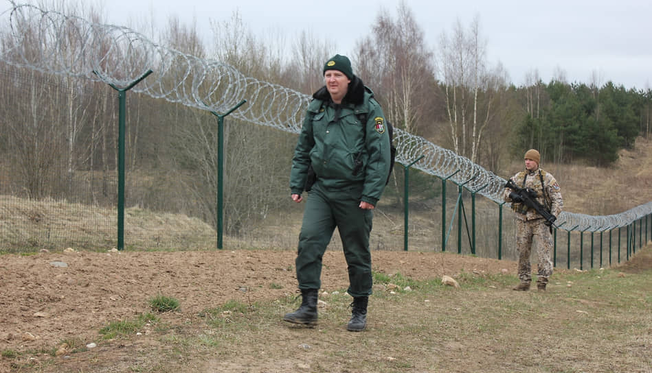Забор на границе Латвии и Белоруссии