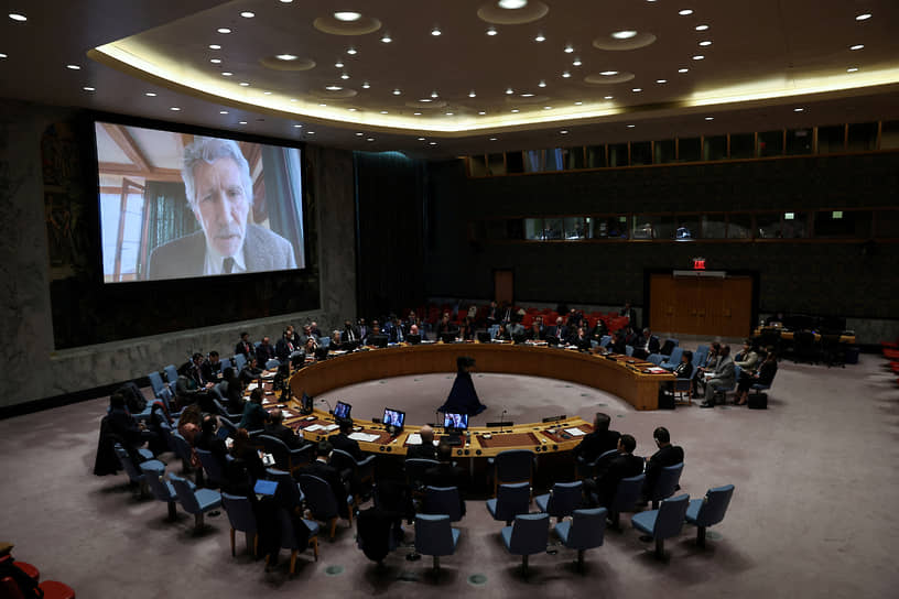 Роджер Уотерс выступает по видеосвязи на заседании Совбеза ООН