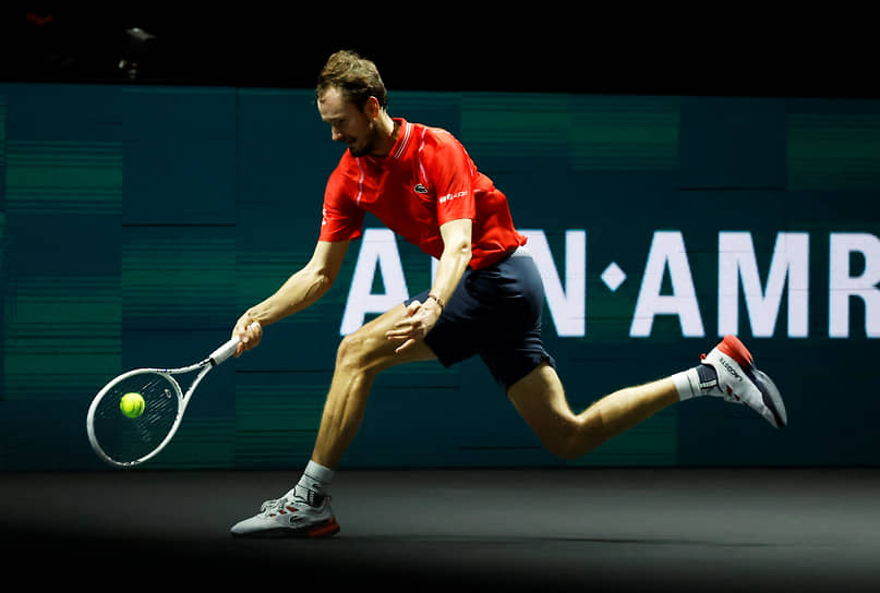 Медведев вышел в финал теннисного турнира в Роттердаме – Коммерсантъ