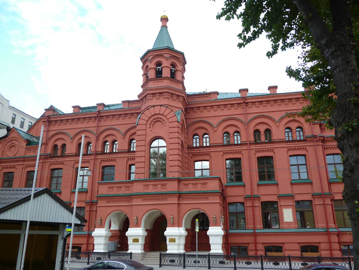 Здание Православного Свято-Тихоновского гуманитарного университета (ПСТГУ)