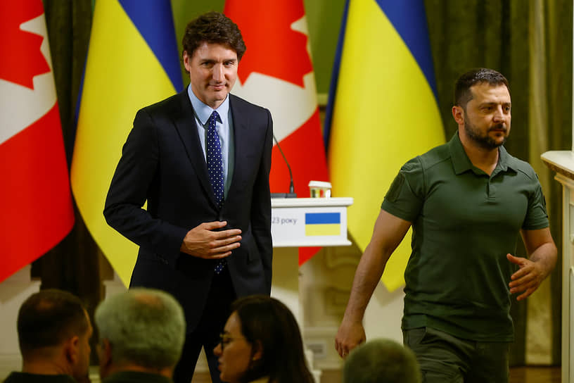 Президент Украины Владимир Зеленский (справа) с премьер-министром Канады Джастином Трюдо