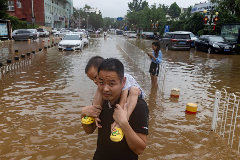 Последствия дождей в Китае