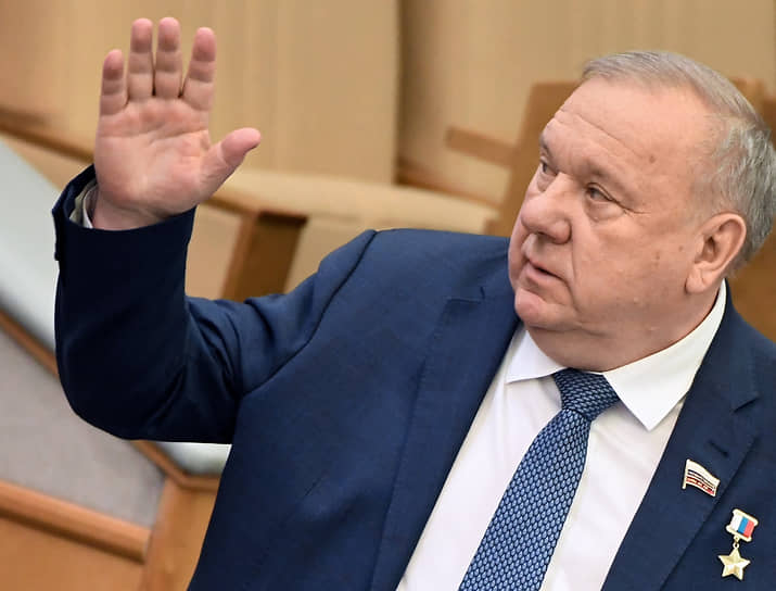 Генерал-полковник Шаманов рассказал об участии всех частей ВДВ в ...