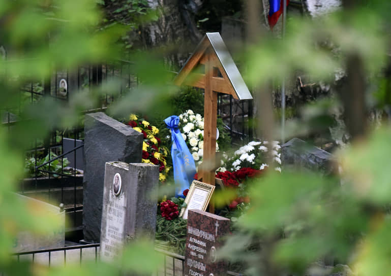 Могила Евгения Пригожина на Пороховском кладбище