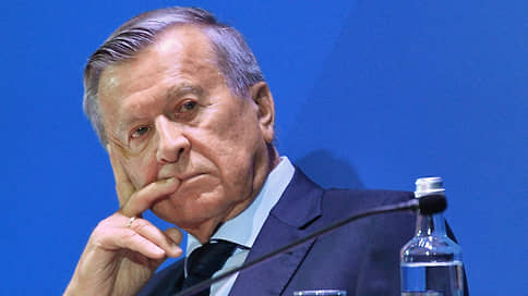 Глава СД "Газпрома" назвал преждевременным обсуждение дивидендных выплат