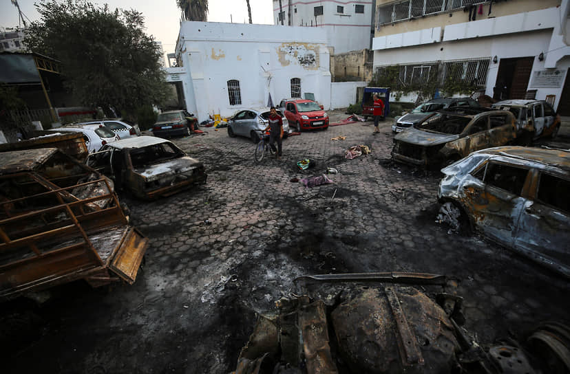 Место взрыва в больнице Аль-Ахли