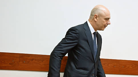 Силуанов заявил об отсутствии рисков резкого падения курса