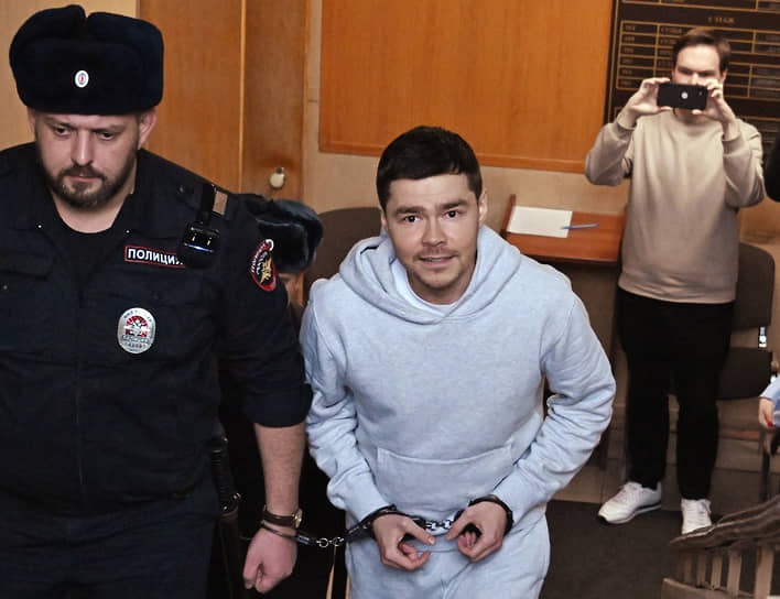 Блогер Шабутдинов арестован по обвинению в мошенничестве