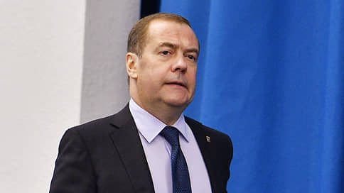Медведев похвалил «Талибан» за сокращение производства наркотиков