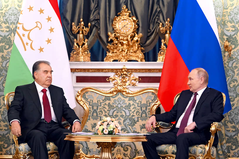Встреча Эмомали Рахмона (слева) и Владимира Путина