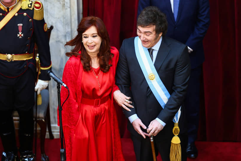 Аргентинский лидер Хавьер Милей c 55-ым президентом страны Кристиной Фернандес де Киршнер