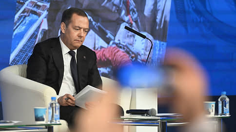Медведев: мир с Японией может быть заключен при признании Курил территорией РФ
