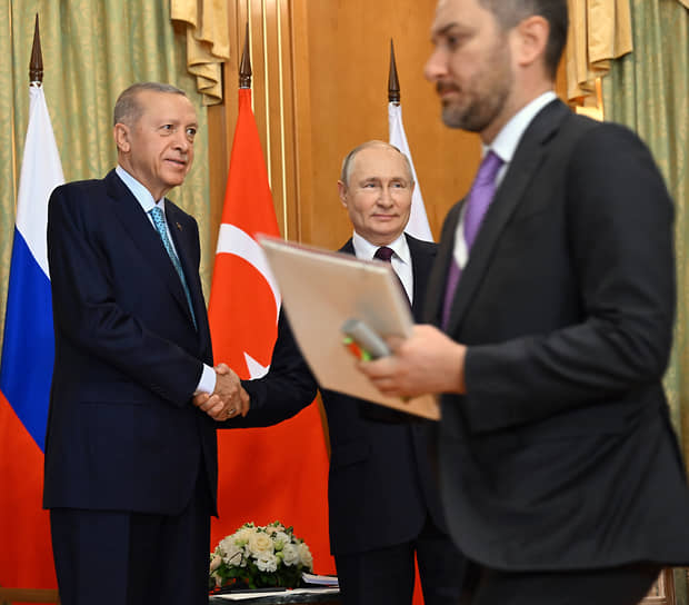 Реджеп Тайип Эрдоган (слева) и Владимир Путин во время встречи в сентябре 2023 года