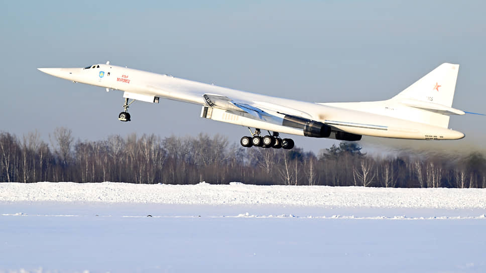 Полет Путина на ракетоносце Ту-160М продлился 30 минут