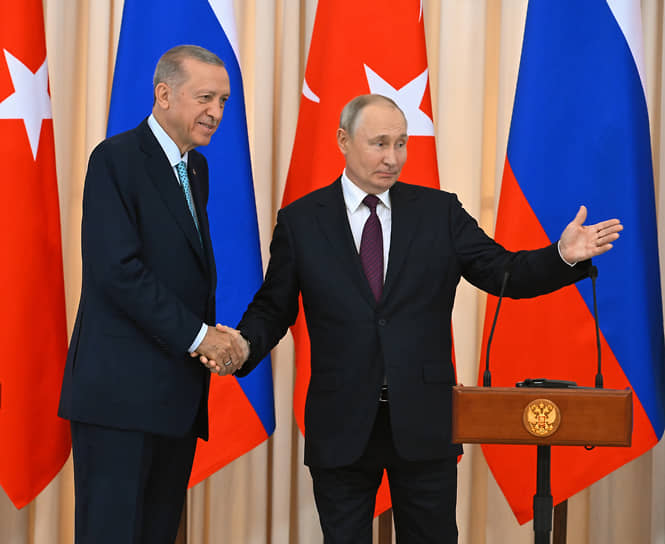 Реджеп Тайип Эрдоган (слева) и Владимир Путин в сентябре 2023 года