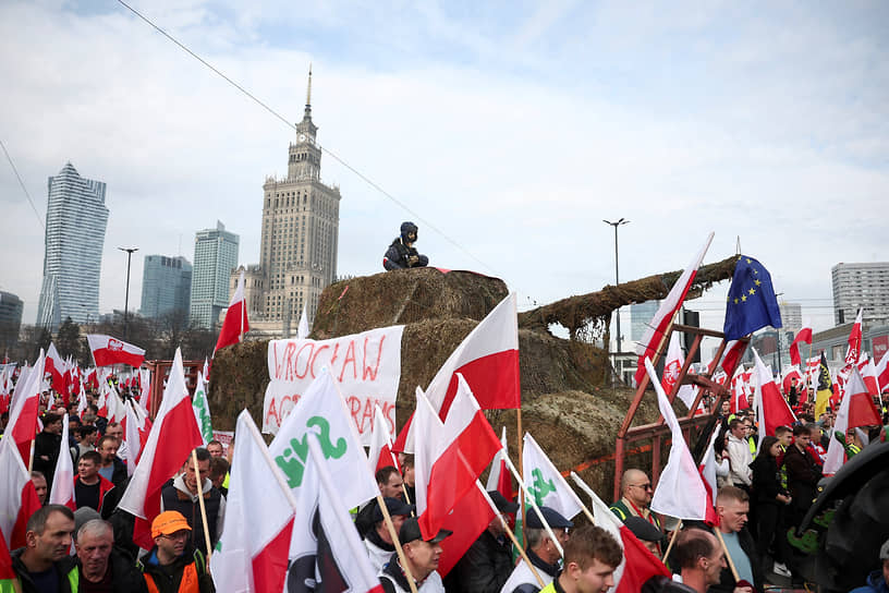 Протесты польских фермеров в Варшаве в феврале 2024 года