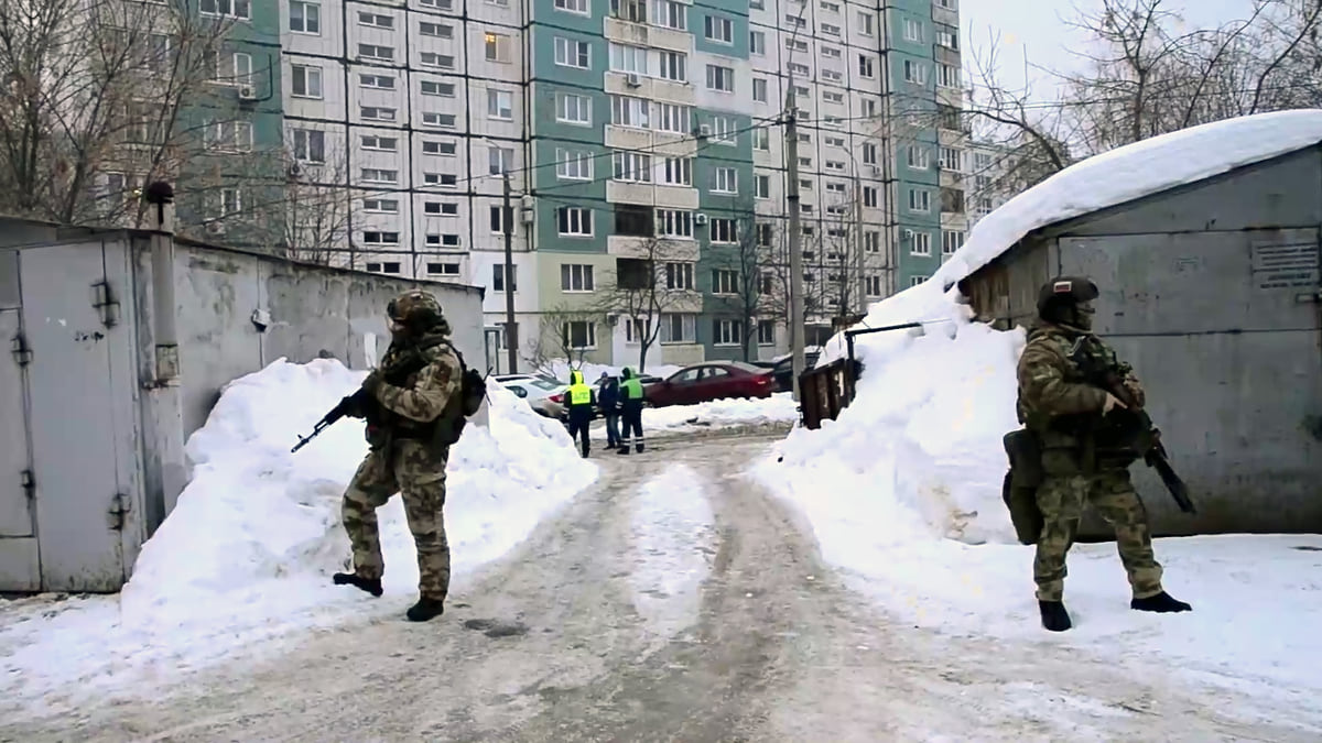 ФСБ: предотвращен теракт в пункте приема гуманитарной помощи в Самарской  области – Коммерсантъ