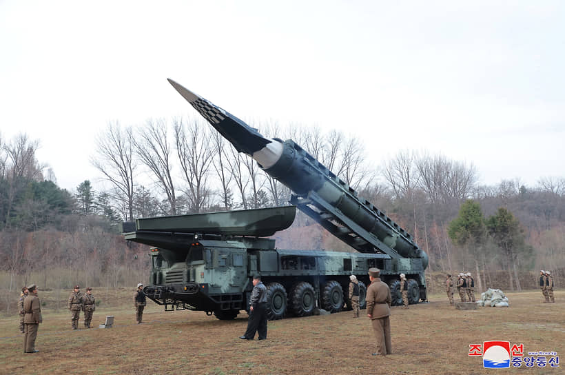 Испытания ракеты средней и большей дальности «Хвасонпхо-16Б» с боеголовкой гиперзвукового планирующего полета в КНДР