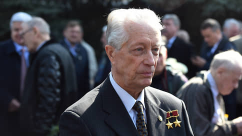 Космонавт и дважды Герой СССР Владимир Аксенов умер в 89 лет