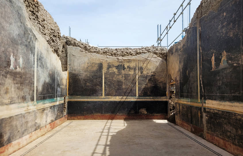 Найденный среди руин Помпеи банкетный зал с сохранившимися там фресками с изображением персонажей Троянской войны