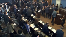 В парламенте Грузии произошла драка во время обсуждения проекта об иноагентах