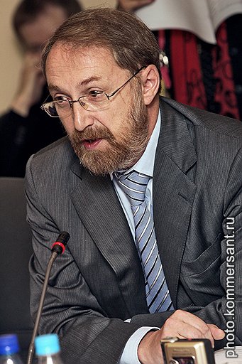 Александр Ослон, президент фонда «Общественное мнение»