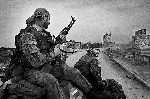 Российская армия в центре Грозного. Первые три серии сериала будут посвящены штурму чеченской столицы