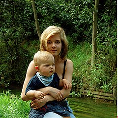 Штраубинг, Германия
Маленький Нико родился у Надин, когда ей было всего 14. Дом, где живет сейчас Надин, расположен недалеко от центра поддержки молодых матерей 