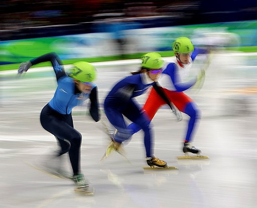 В преддверии Олимпиады-2014 сборную России по шорт-треку решили усилить спортсменками и тренером из Южной Кореи