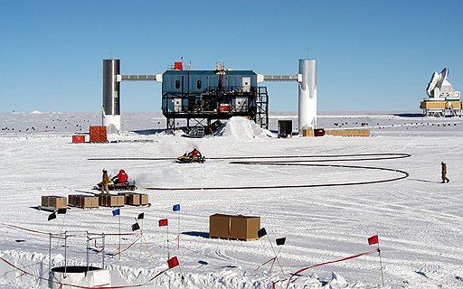 Американский нейтринный телескоп IceCube будет работать во льдах Антарктиды