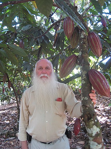 Говард-Яна Шапиро, один из руководителей проекта по секвенированию генома какао, считает, что мы на пороге новой «зеленой революции»