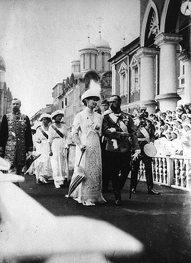 Празднования в честь династии Романовых в Петербурге. 1913