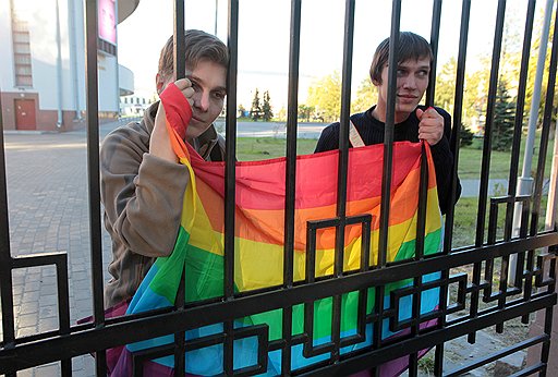 Алена Бутакова и Александр Киприянов убеждены, что их права ущемляет новый закон 