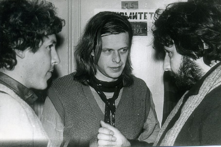 Слева направо: музыканты Андрей Макаревич, Борис Гребенщиков и Стас Намин. 1980-е годы
