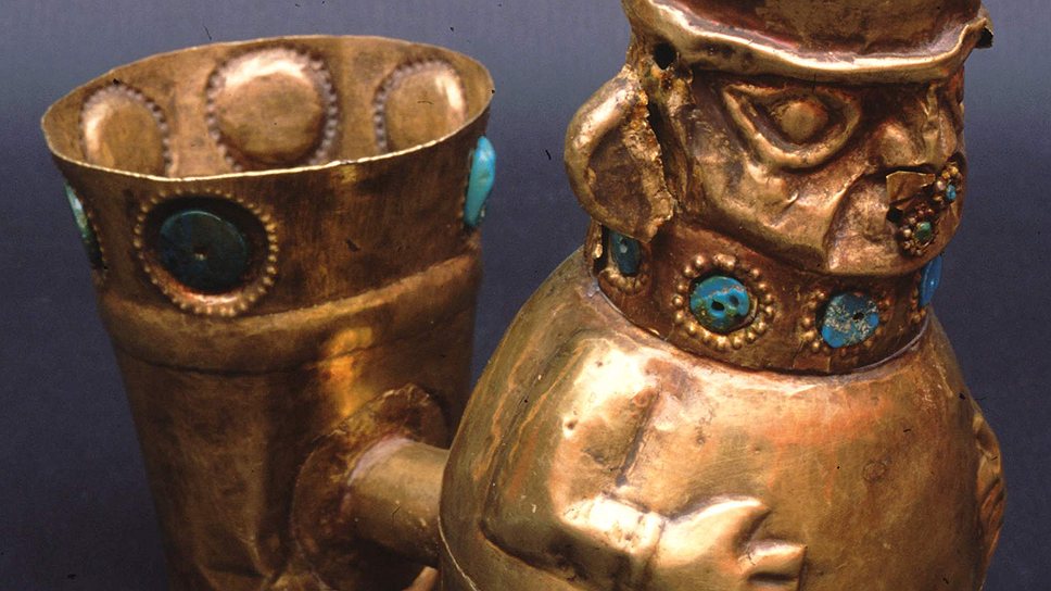 Ритуальный нож, перчатка, ваза с двумя туловищами из собрания перуанского &quot;Музея золота&quot;