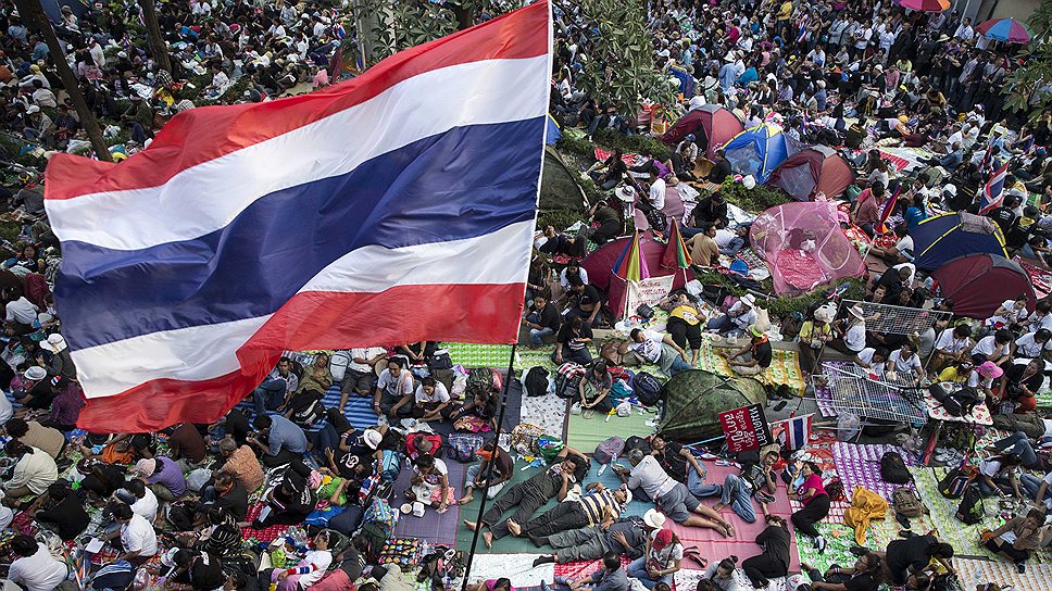 Таиландский протест, вид сверху. Лозунг &quot;Закроем Бангкок!&quot; удалось воплотить в жизнь. А вот с отменой выборов не получается 
