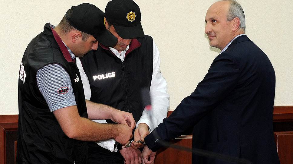 Бывший глава МВД и премьер-министр Грузии теперь в новом статусе — осужденный